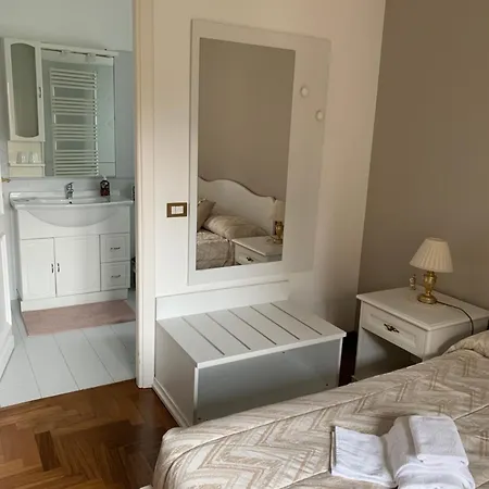 Orsini ベッド・アンド・ブレックファスト 3*