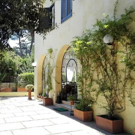 Nocleg ze śniadaniem Orsini 3*