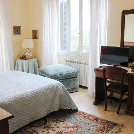 Orsini Nocleg ze śniadaniem *
